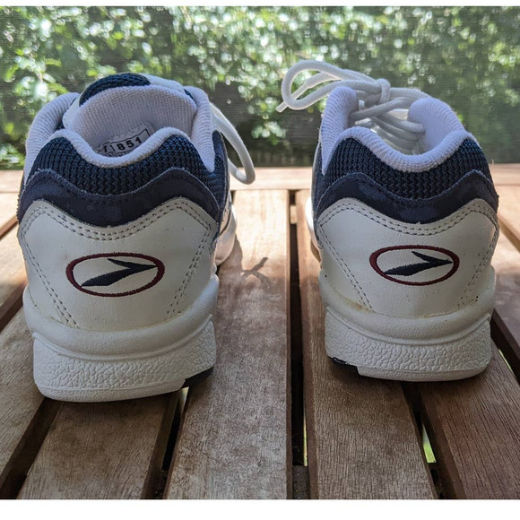 Vintage Brooks white sneakers shoes Style 71861 Women's Size 6 - Picture 8 of 9